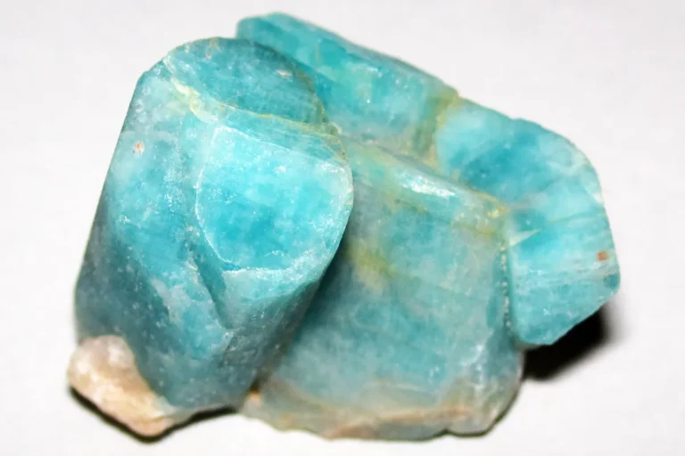 Amazonite : signification, vertus en lithothérapie et utilisation